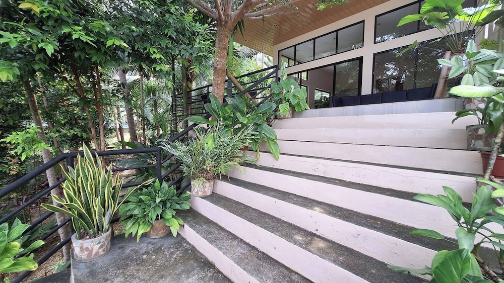 Balcon - Exclusive Private Villa in Camotes Island, Cebu, Philippines
