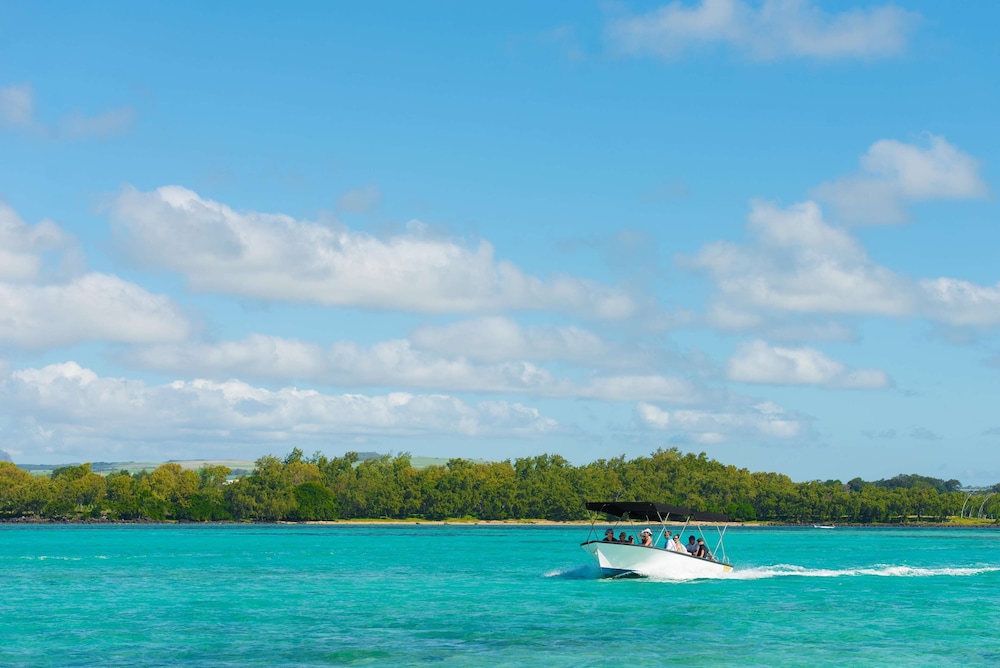 Radisson Blu Azuri Resort & Spa photo 5