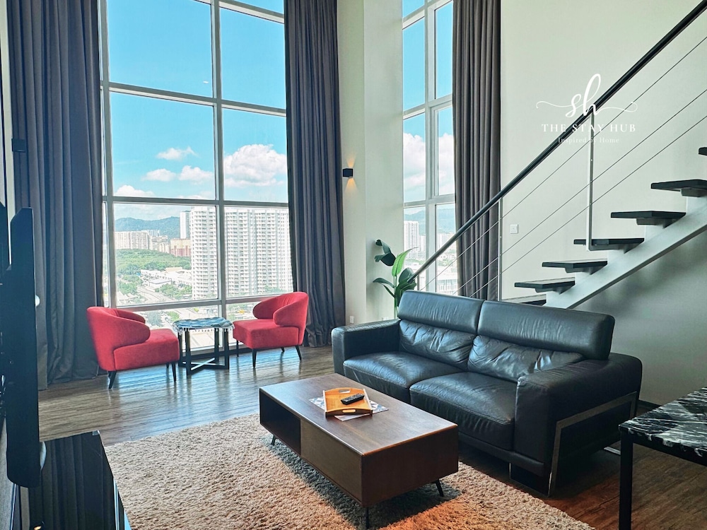 Seaview Maritime Suites by The Stay Hub