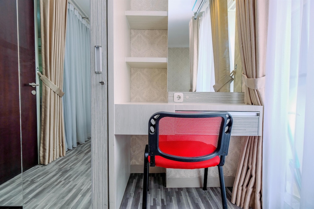 Elegant And Comfortable 1Br Apartment At Atlanta Residences view 2