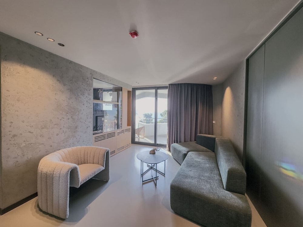 Zins Luxury Room 04 in Durr s