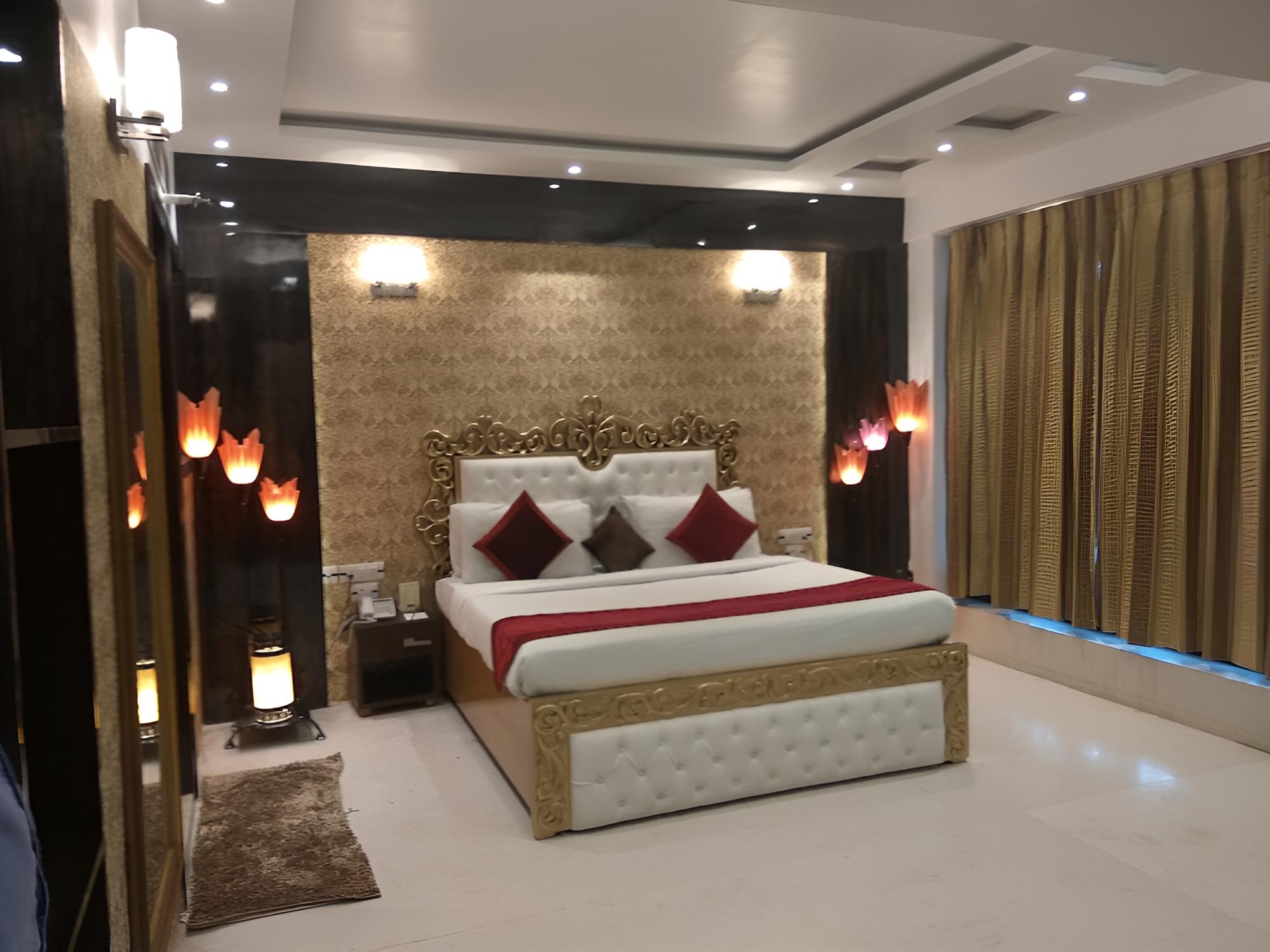 Hotel signature grand
