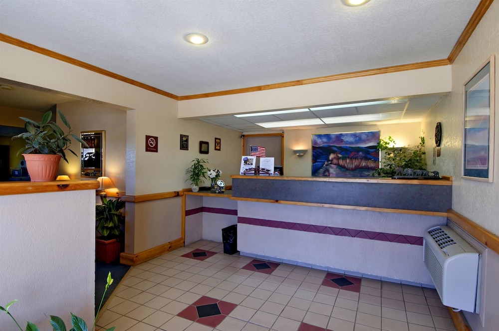 Garden City Vacations - Americas Best Value Inn Garden City - Property Image 2
