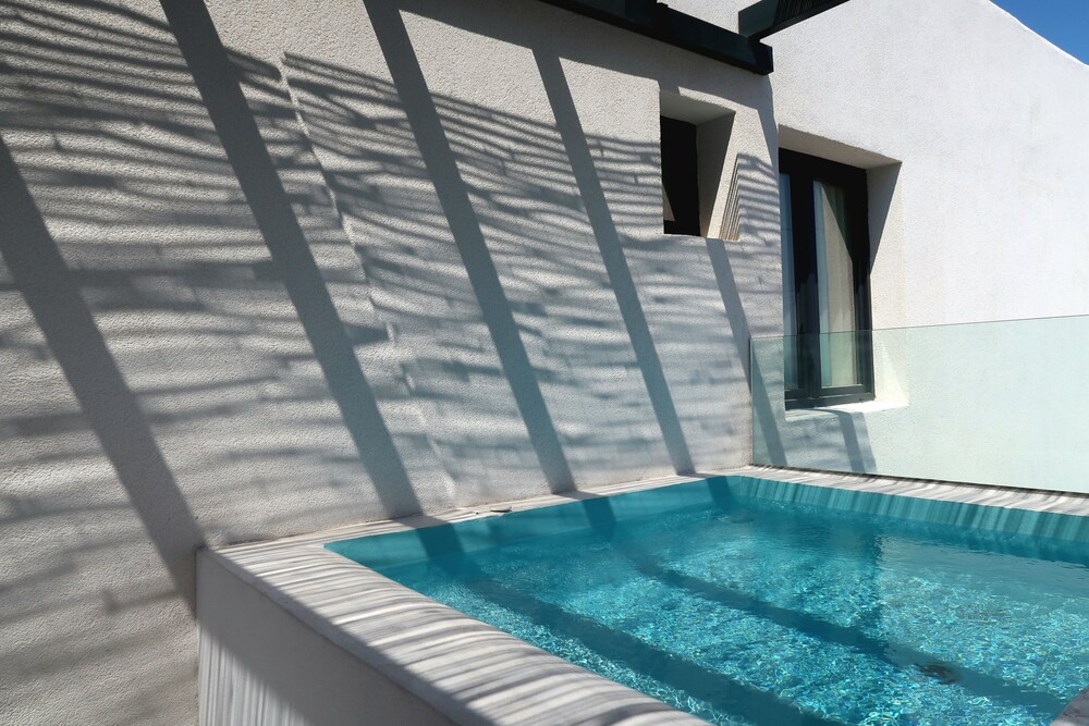 Blé Suites Santorini