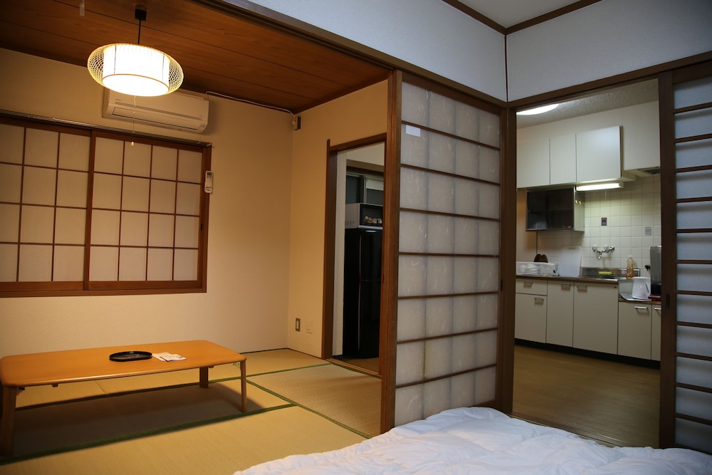 Kyoto Home Kiyomizu view 2