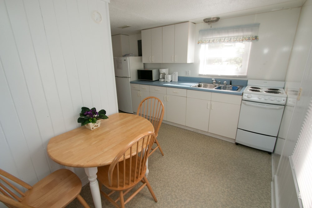Outer Banks Motel - Village Accommodations