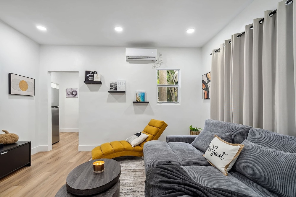 Casa Roselle Full 2 2