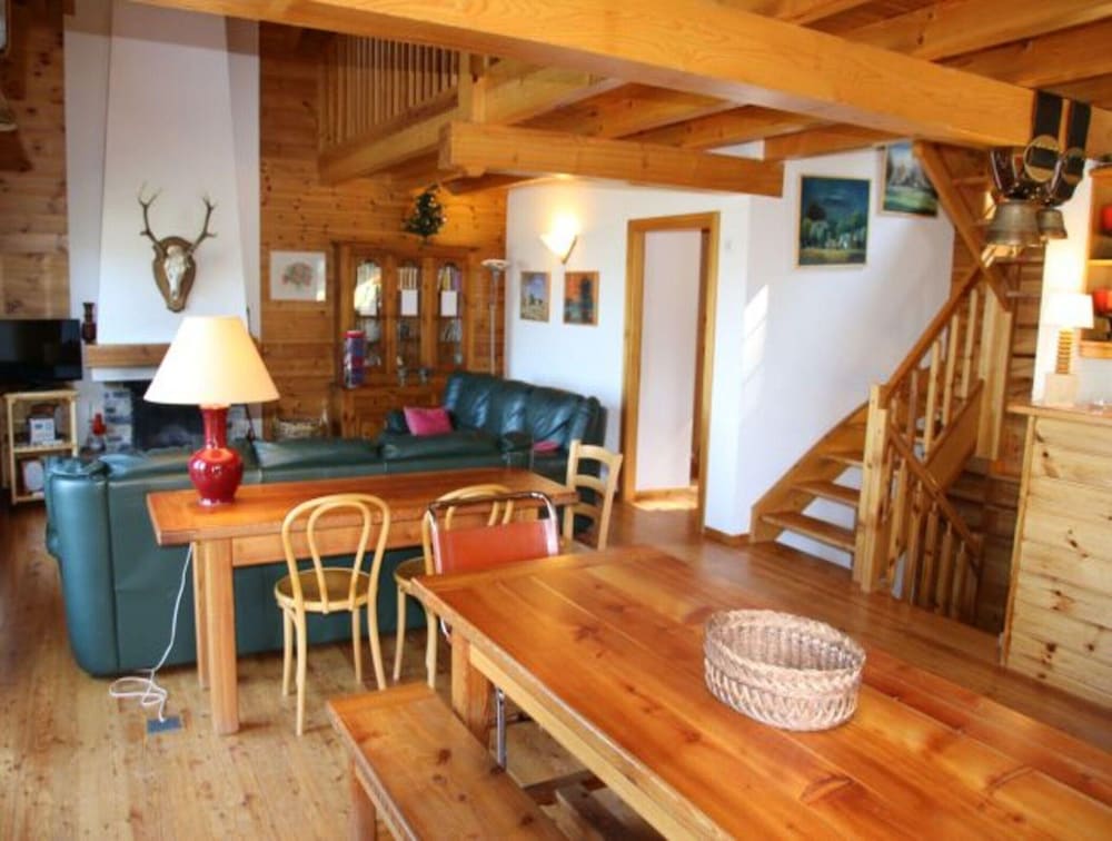 Aeolus Mountain & Quiet Chalet 12 Pers
