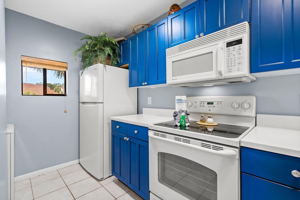 Edgewater Golf Villa 956