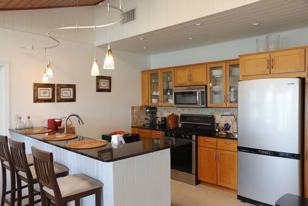 Middle Cay Estate 7 Bedroom Estate