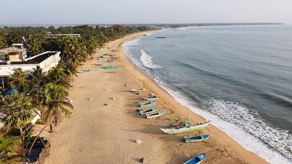 Lunora Beach Home
