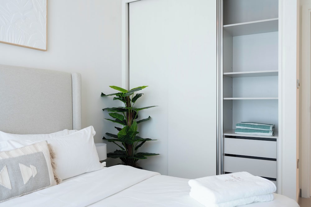 KeyRock - Sea View Beachfront Penthouse