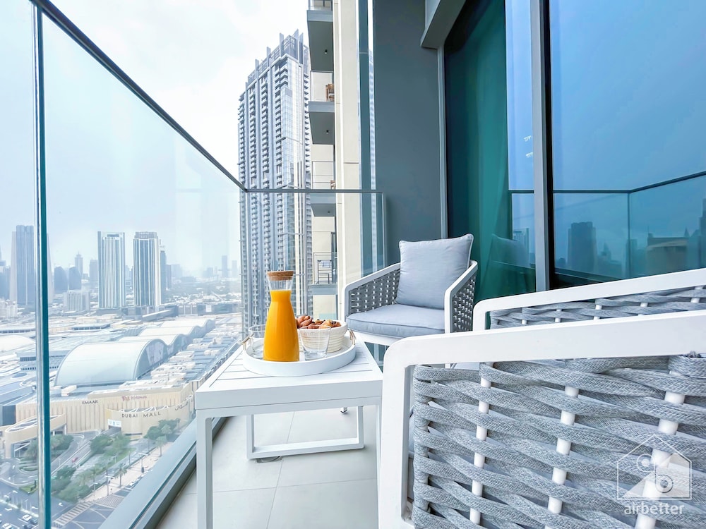 Spacious 3.5 Bedroom Apartment in Burj Royale