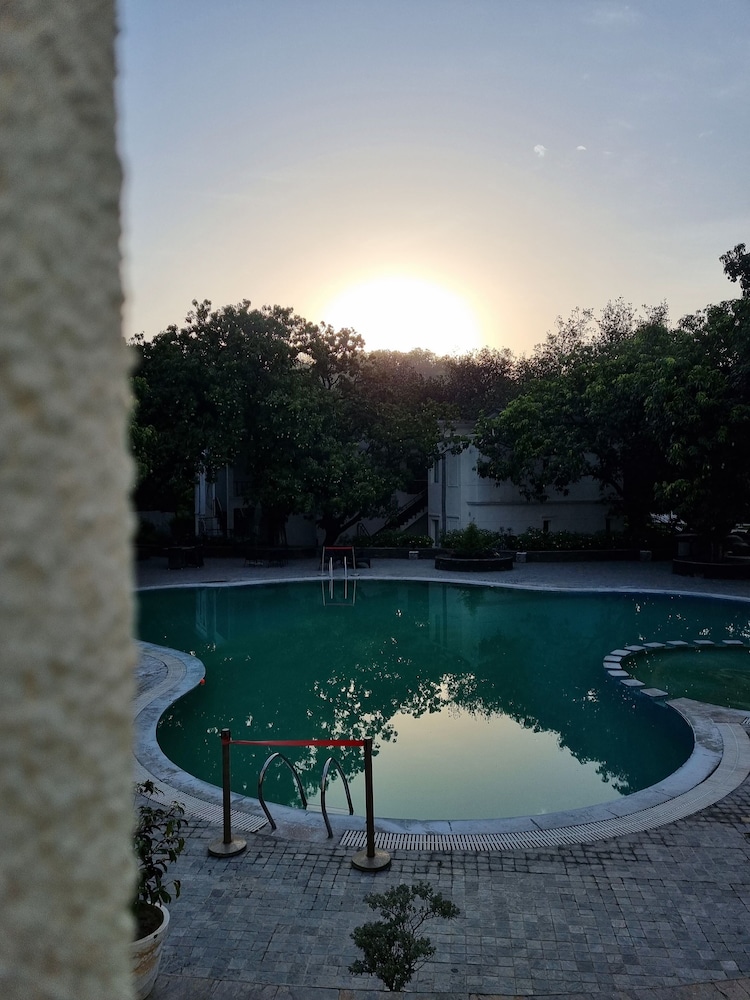 The Hridayesh SPA Wilderness Resort