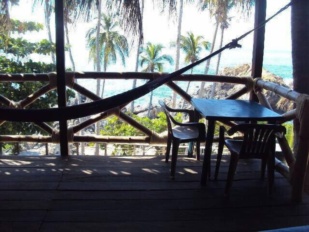 Cocos Camp
