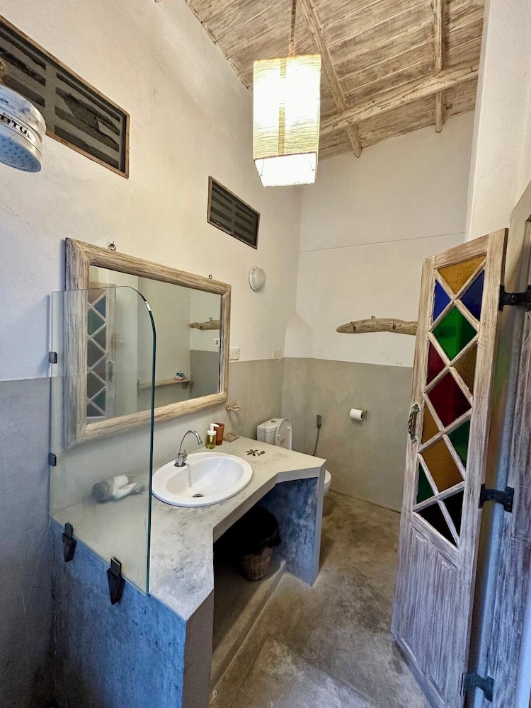 Deep Blue Sea Rental Villa