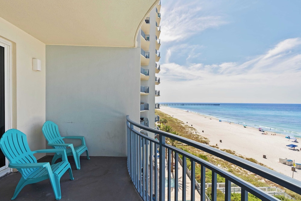 Beachfront Stay w/ Resort Amenities & Gulf Views Sterling Breezing #506