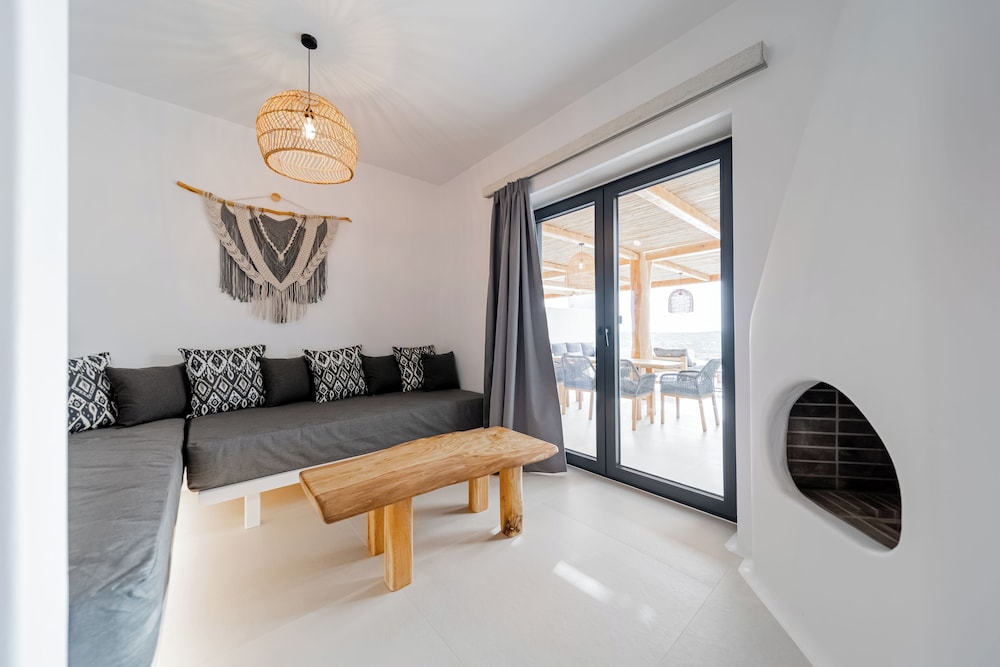 La Grande Vue Private Villas