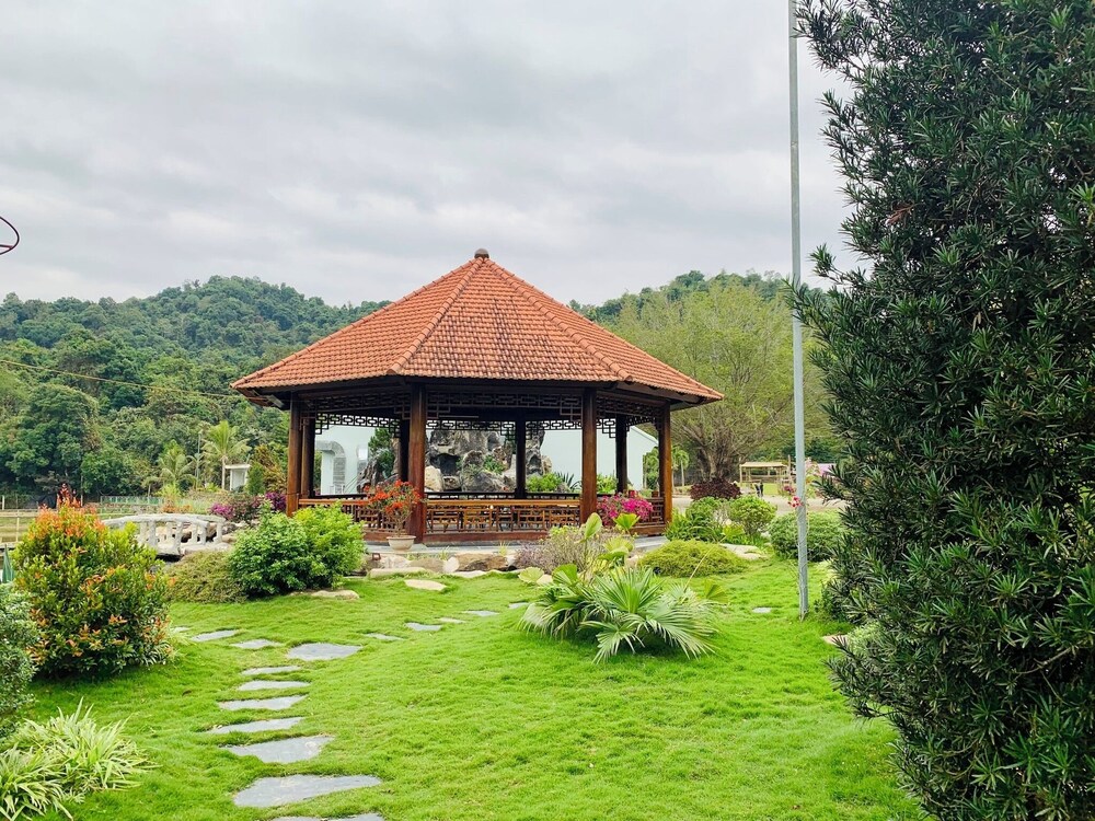 Khu du lich khoang nong UVA