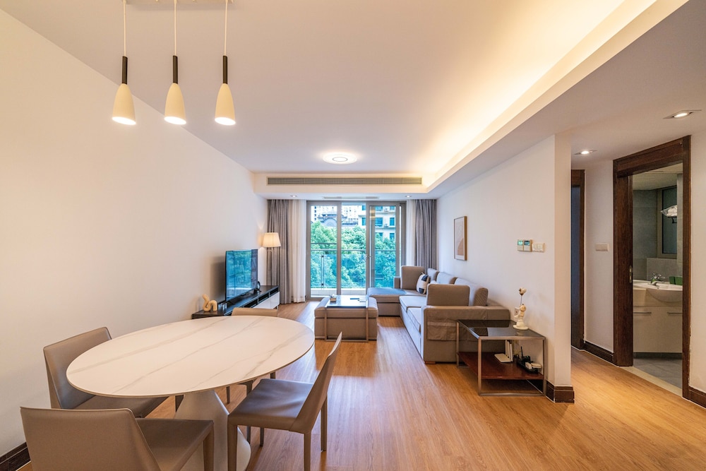 Tyms Stylish 1BR 1BA Apt Yongxin Century
