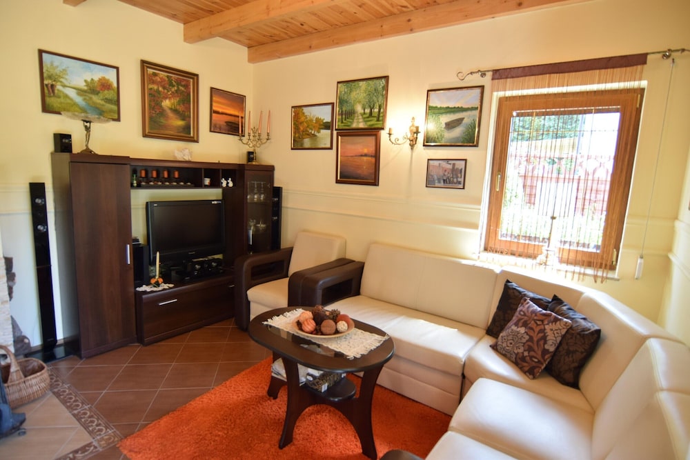 Holiday Home in Krzynia