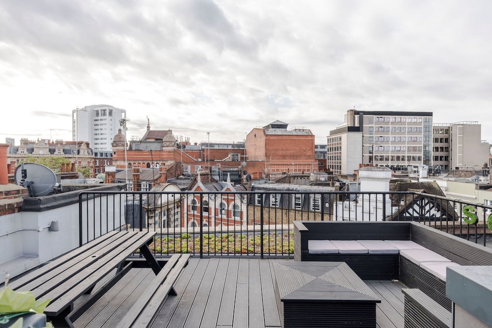 The Influencer Suite - Soho - by Frankie Says