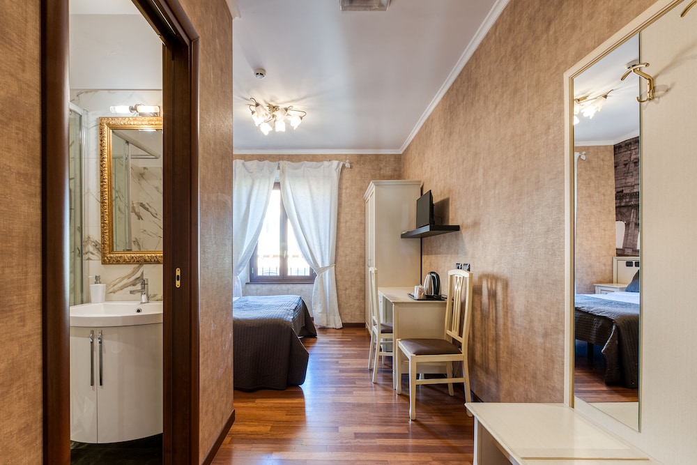 Le Suite Downtown