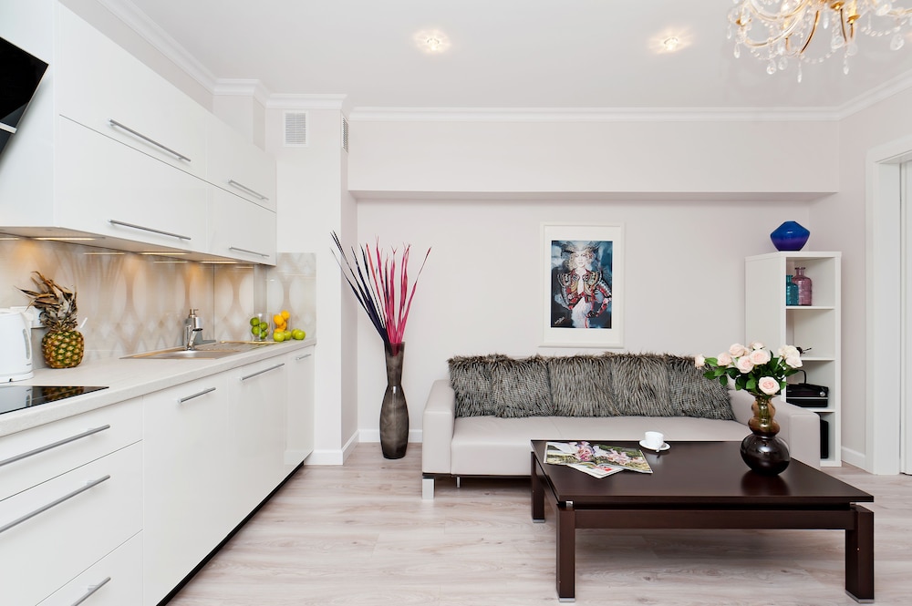 EchoDom 3 Apartments