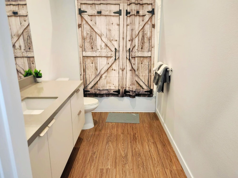 StaysPro - Cityscape Luxury Rental Homes in the Heart of Los Angeles - Image 2