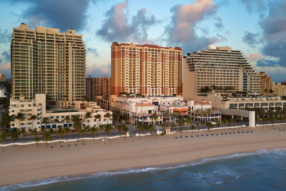 Hotel Marriott's BeachPlace Towers - Image 1
