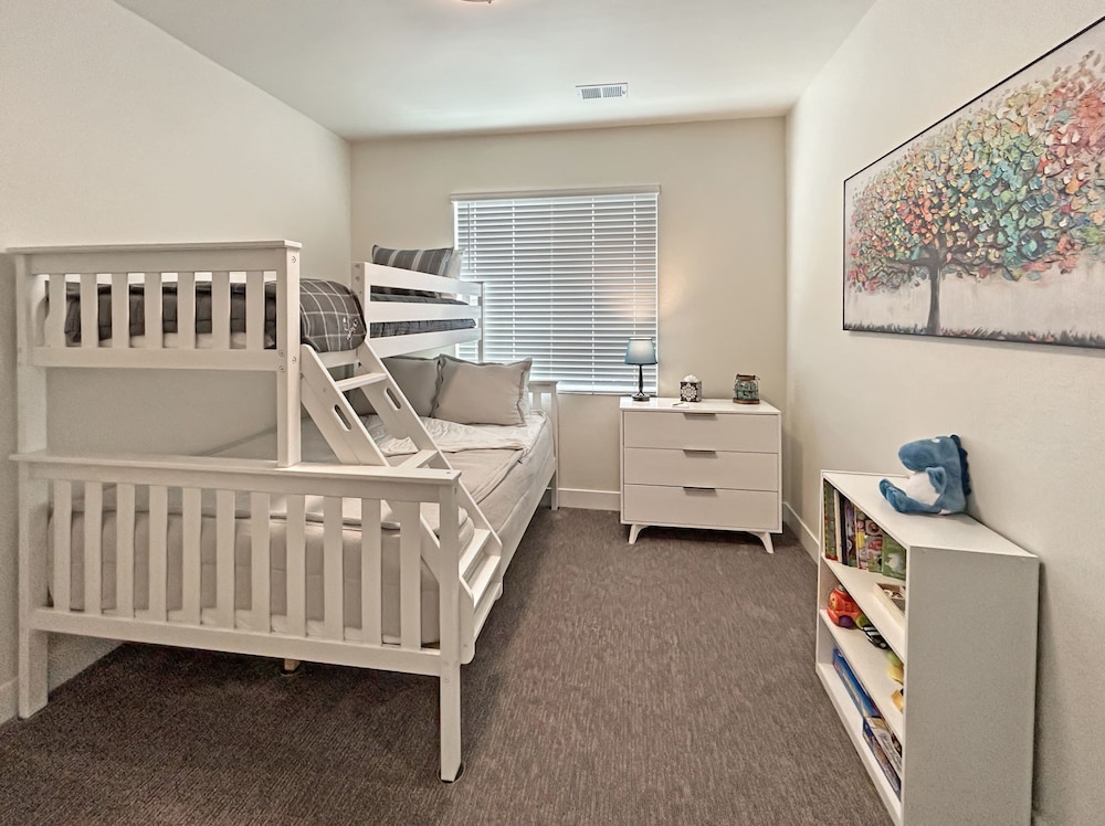 Founders Retreat Rest Reflect Revere 3 Bedroom Home