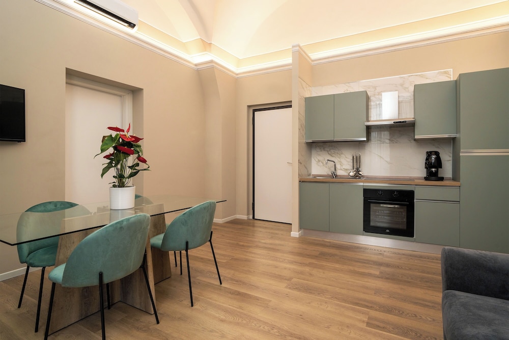 Archimedes suites