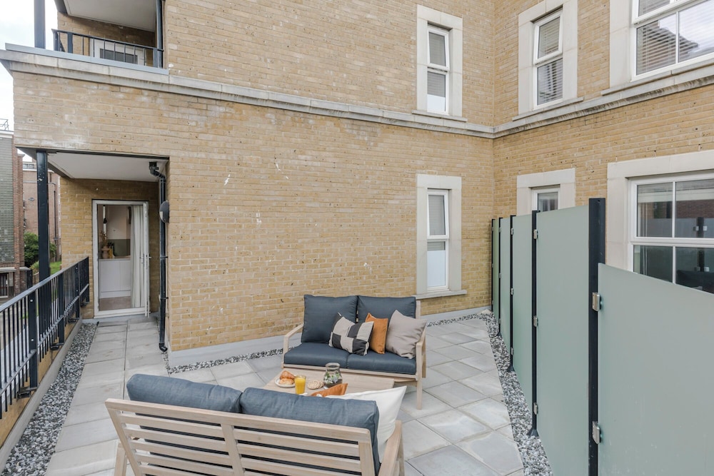 outdoor bbq area