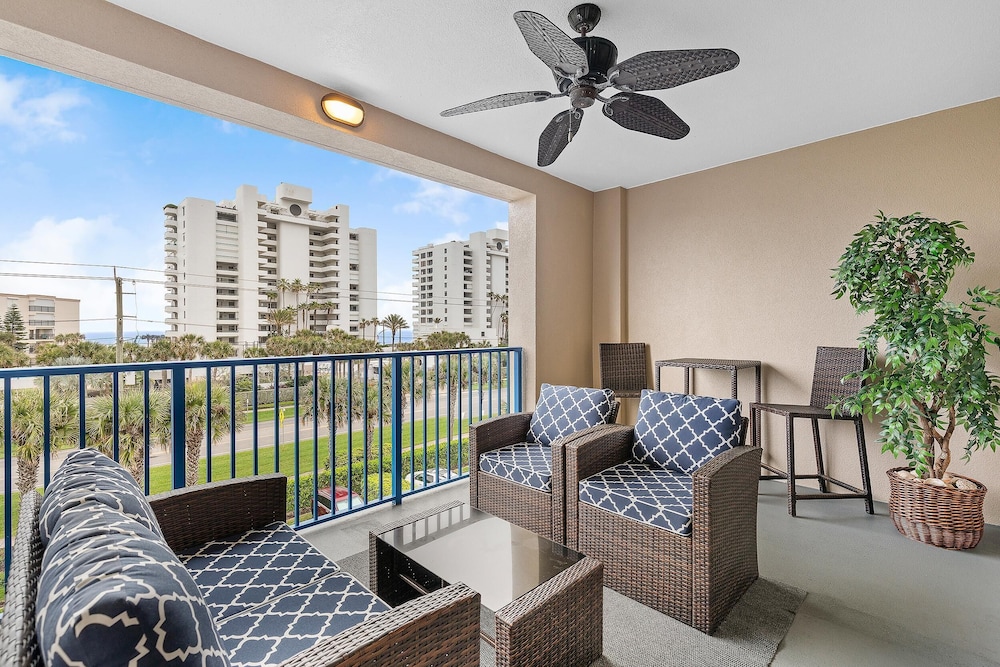 Oceanwalk 12-402
