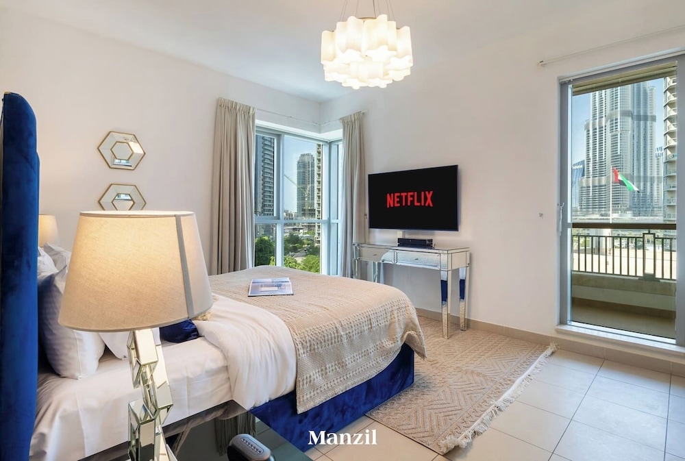 Stylish 2BR With Burj Khalifa View Near Dubai Mall