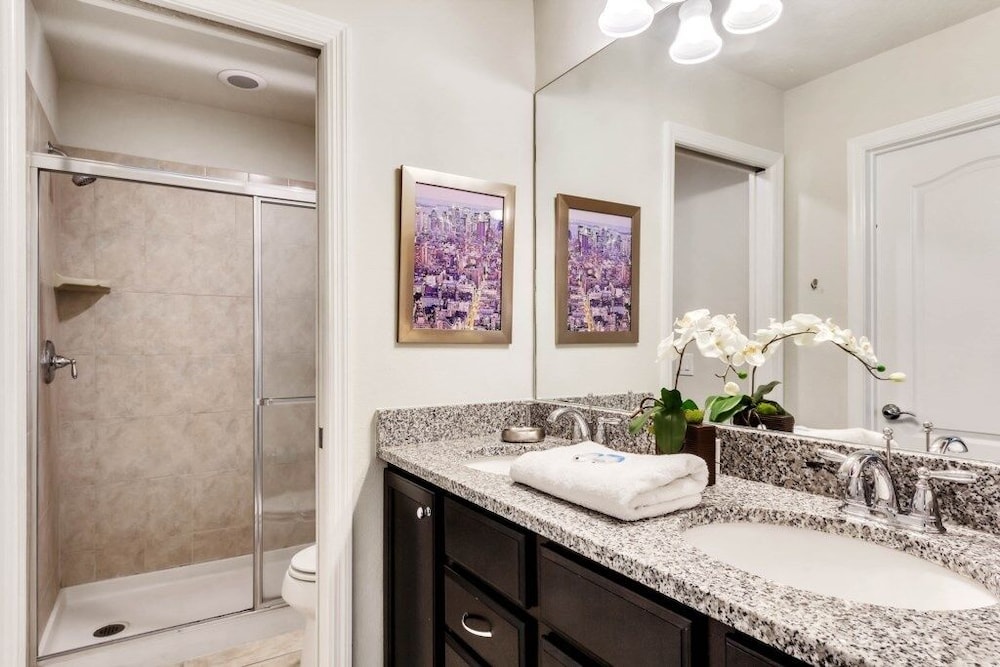 Beautiful Tranquil Relaxing Home With Private Pool 4 Bedroom Townhouse