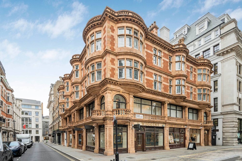 Mayfair Home Private Parking Central AC