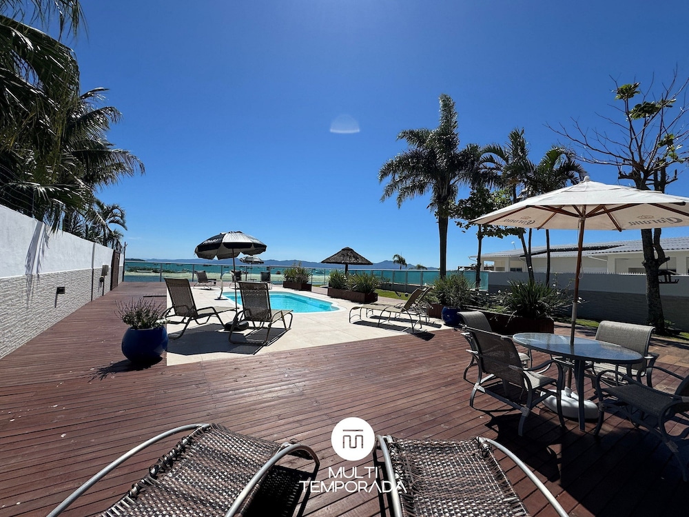 Dream House Frente Mar - Ponta das Canas