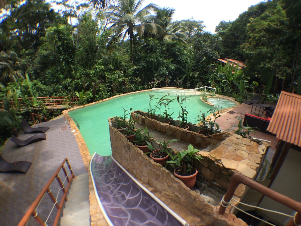 Foresta Lodge