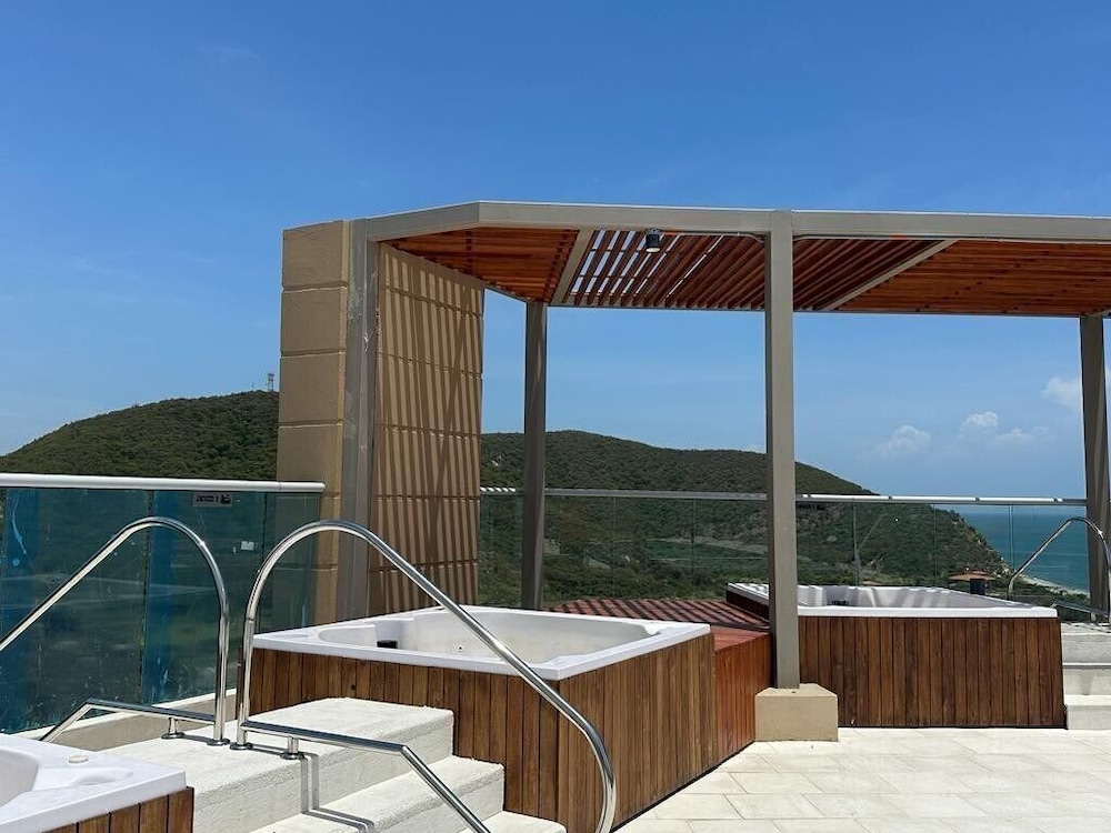 Salguero Suites