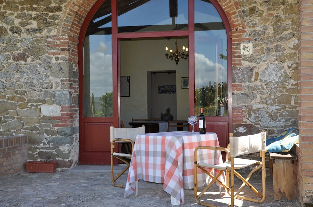 Castello di Selvole-Adults Only view 3