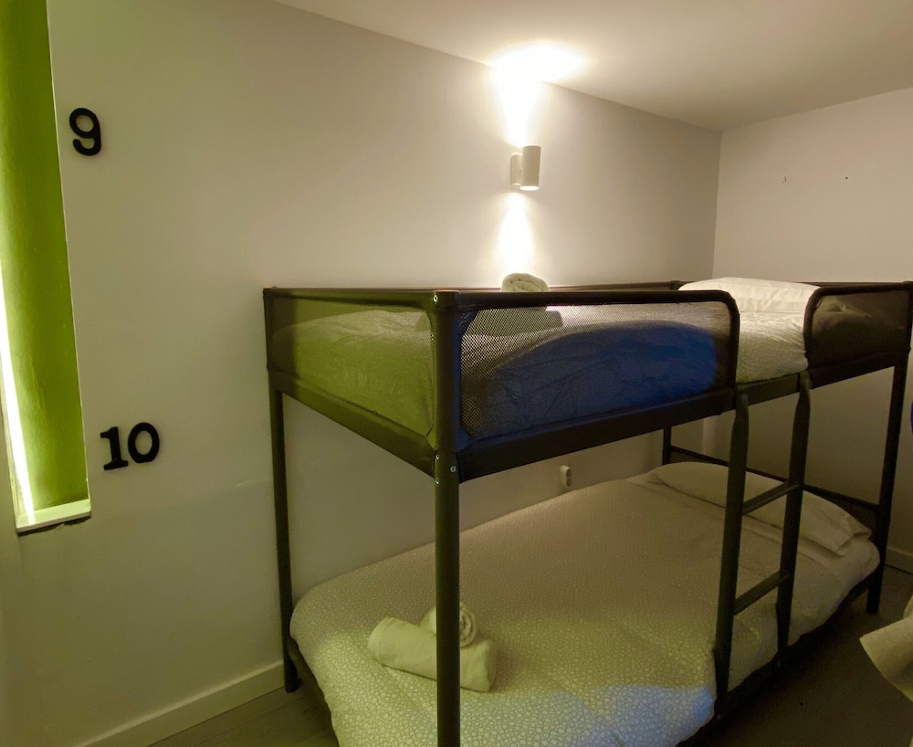 Hostel Gym Canovas Nerja photo 2