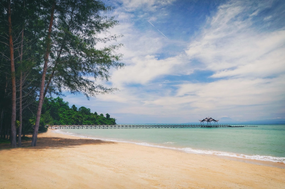 Borneo Eagle Resort