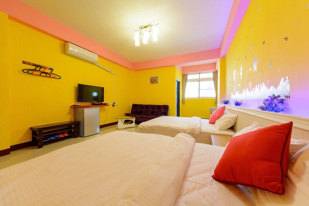 Shell Hotel