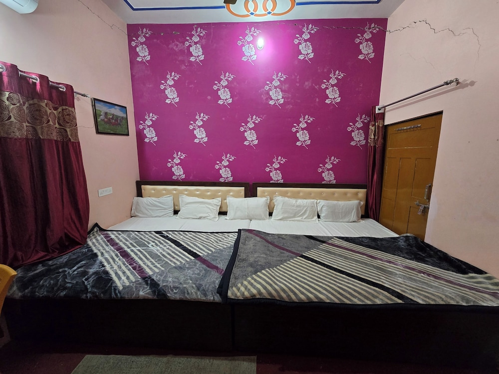 Avadh Dham Guest House