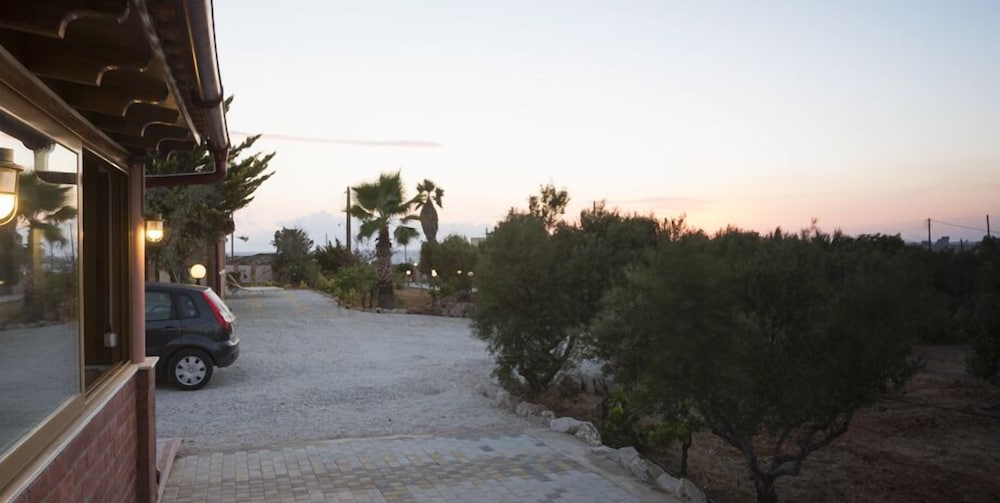 Elia Stavros Villas