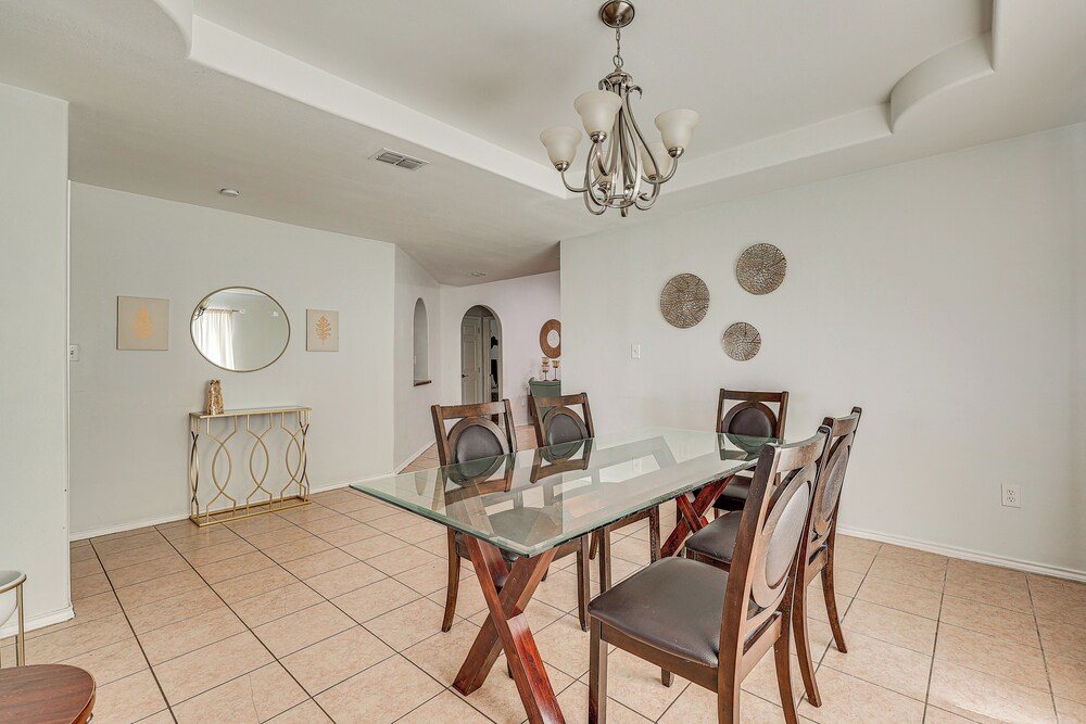 4 Mi to Dtwn Brownsville: Family Home w/ Yard!