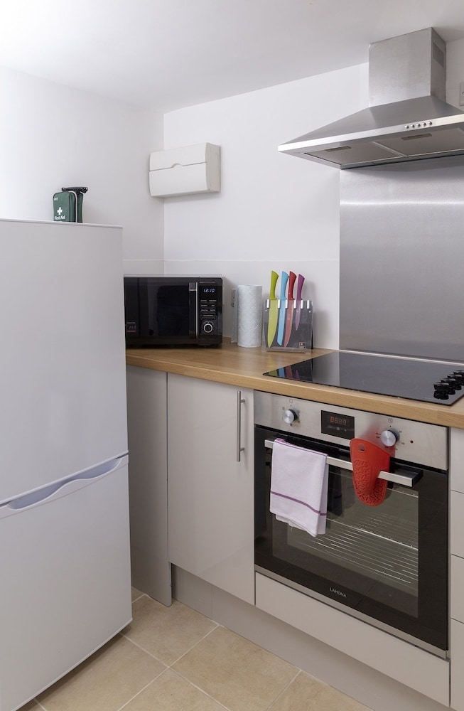 River Court Apartments LETS