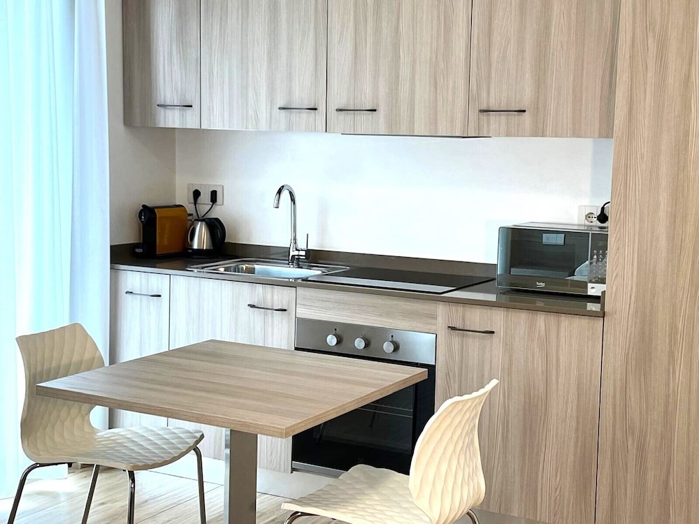 Bernina Suites -2min walk to Bernina Exp
