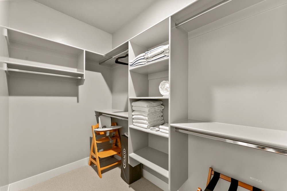 Periwinkle Sky 3 Bedroom Condo